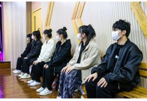 操逼的美女逼"北音附中高三表演专业阶段性考试"